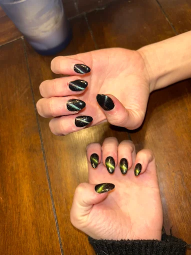 Manicure services at L.A. Nails Traverse City